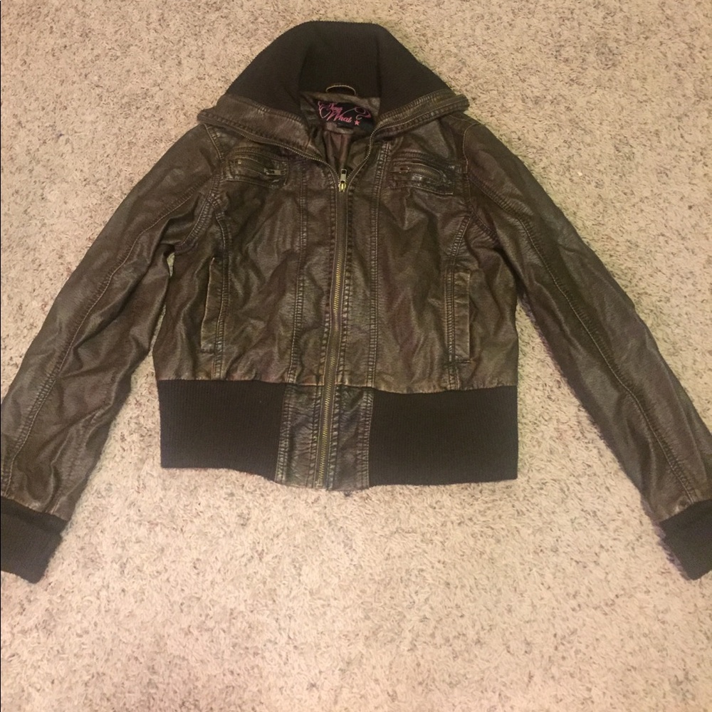 SAY WHAT? Brown leather jacket