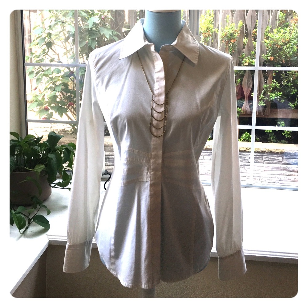 Chinese Laundry button down blouse 💼