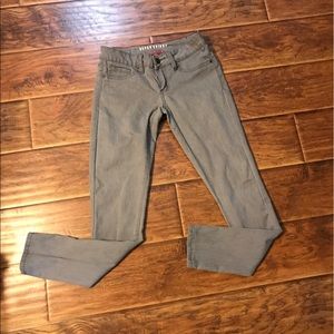 Grey skinny jeggings
