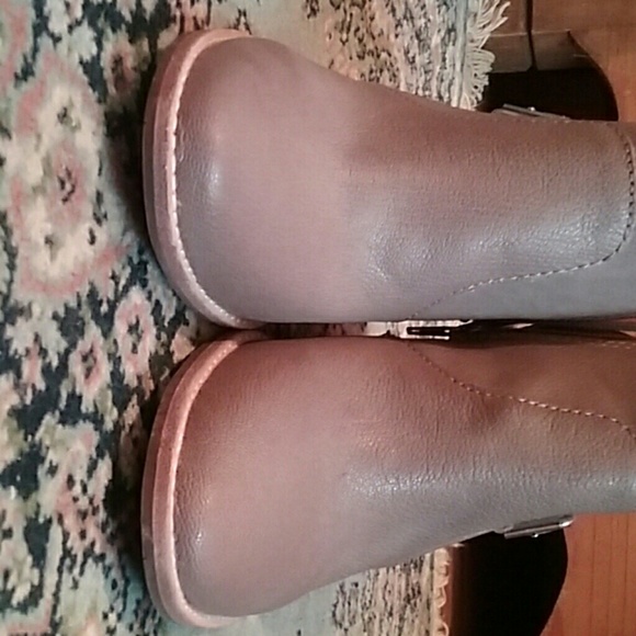 DV Cailin Open Heel Bootie 4" Heel - Picture 6 of 8