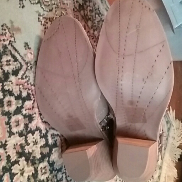 DV Cailin Open Heel Bootie 4" Heel - Picture 7 of 8