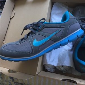 Nike Oceania Running Shoe Sneakers Run Blue