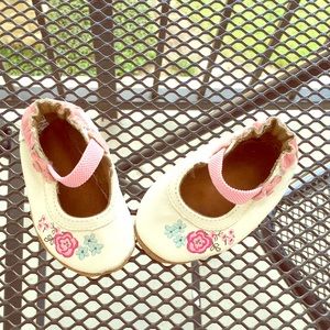 Pair of baby girl Robeez shoes