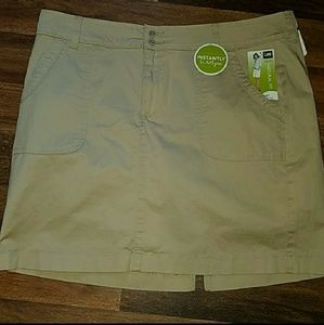 NWT Slimming Khaki Skort