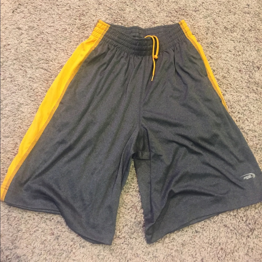 MTA sports basketball shorts