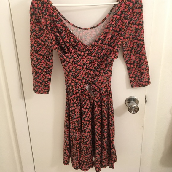 Floral dress from LUSH - Picture 2 of 4