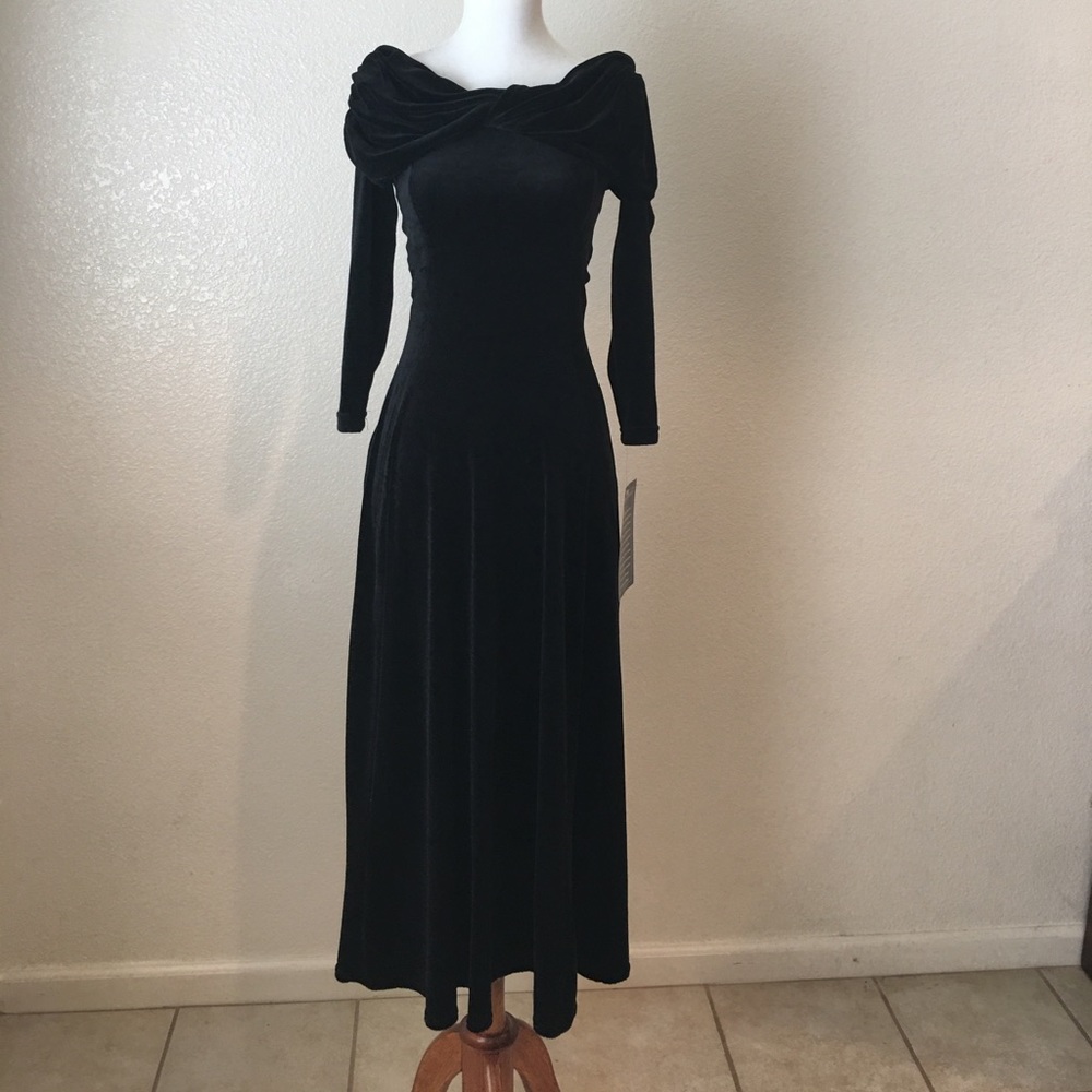 NWT MODA INTL Black Velvet Long Dress. Size XS