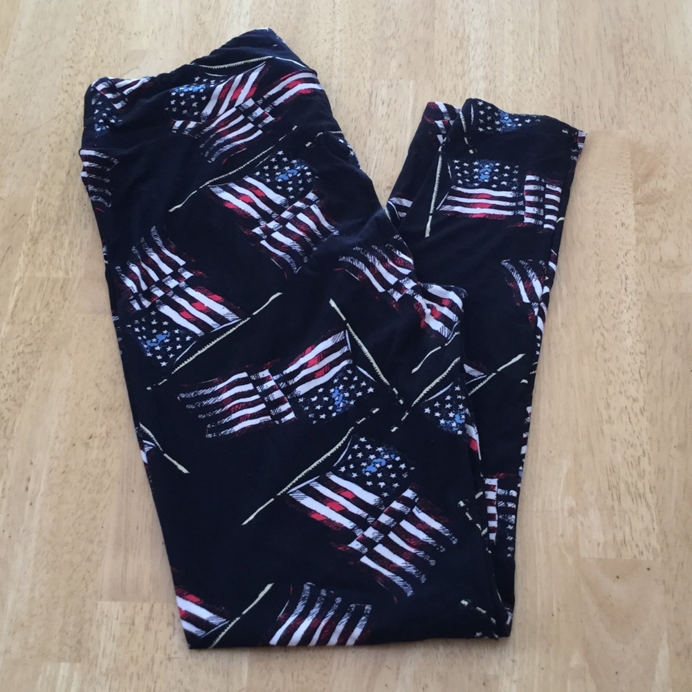 EUC LulaRoe Americana Leggings size TC
