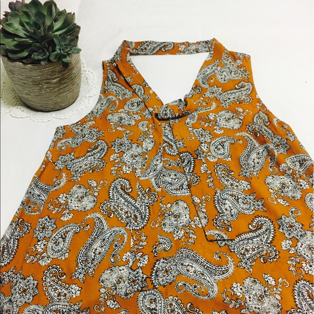Forever 21 blouse with neck tie