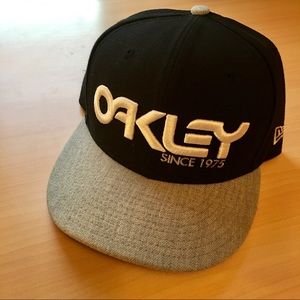 NWOT Oakley Hat