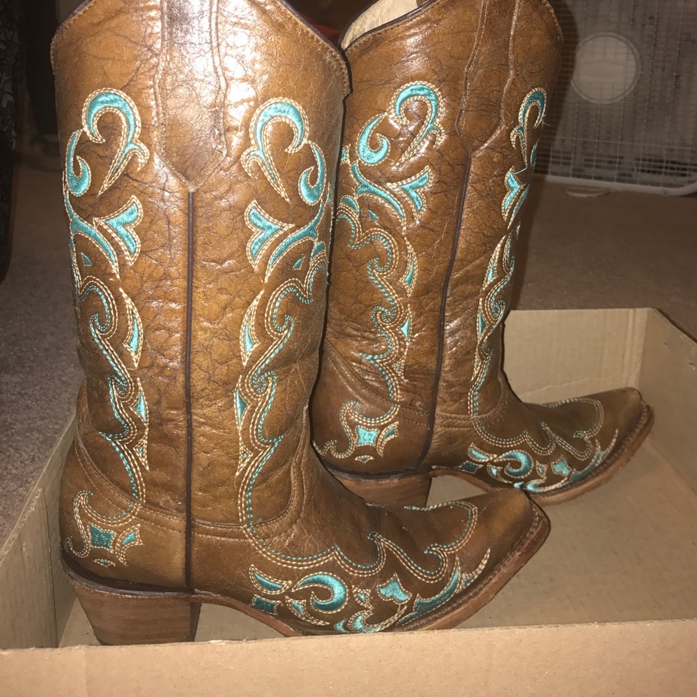 Corral Cowgirl boots