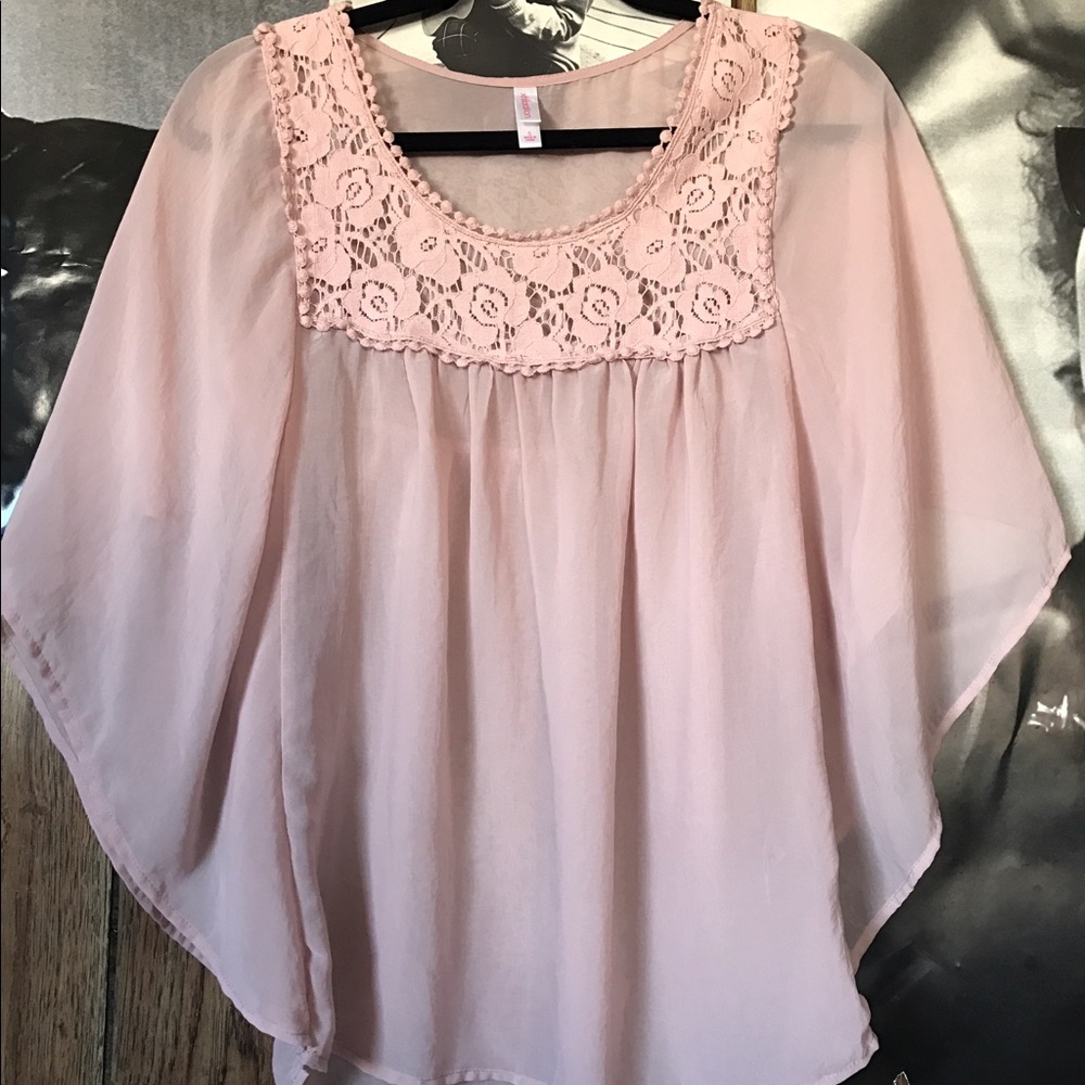 Pale Pink Floral Lace Top