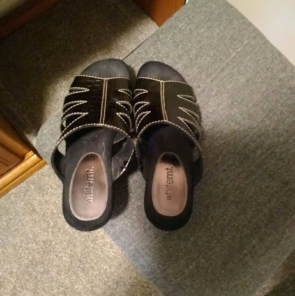 Pretty Black Sandals!