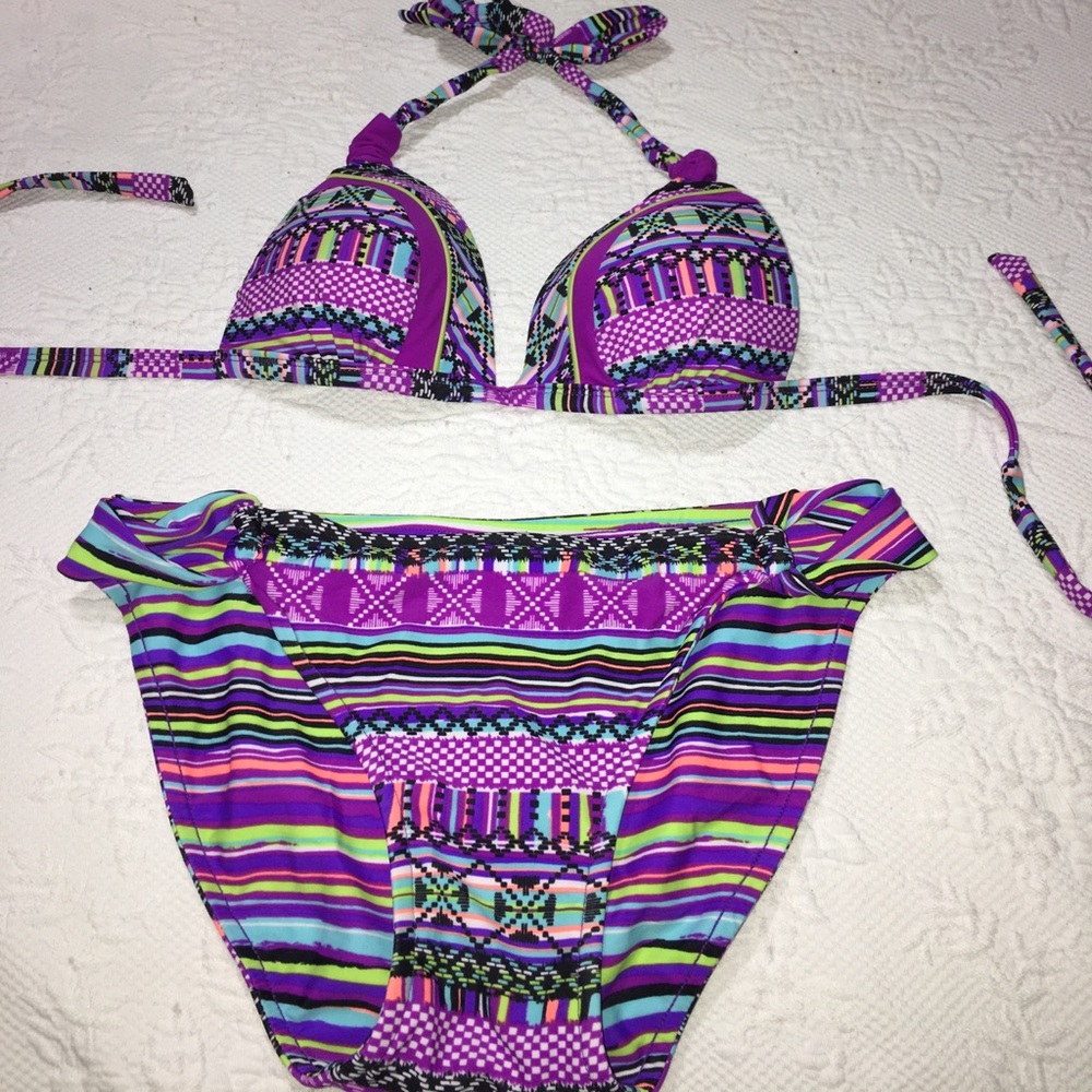 Two piece bikini.