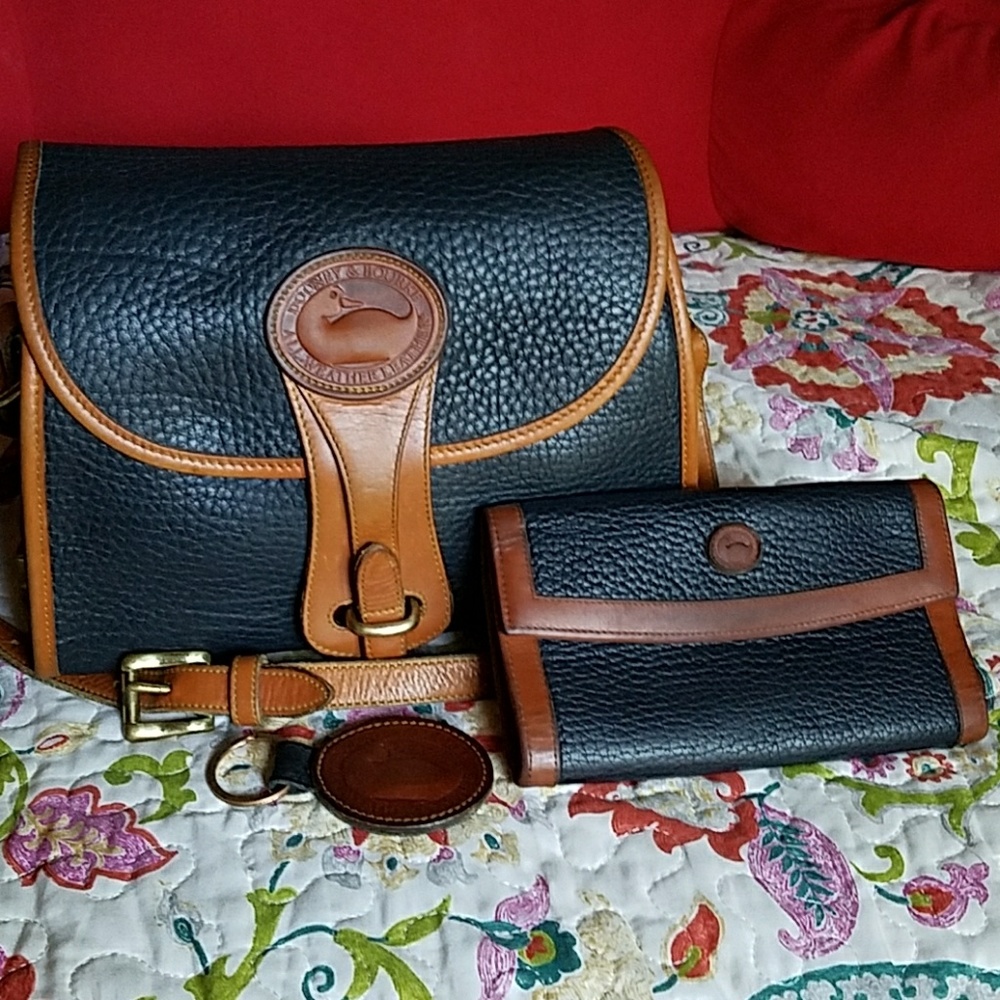 Dooney & Bourke Essex set