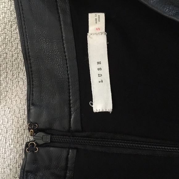 Lush Faux Leather Skater Skirt w Zippers - Picture 4 of 6