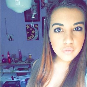 Meet your Posher, Kara