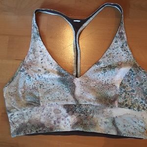 Lululemon sports bra