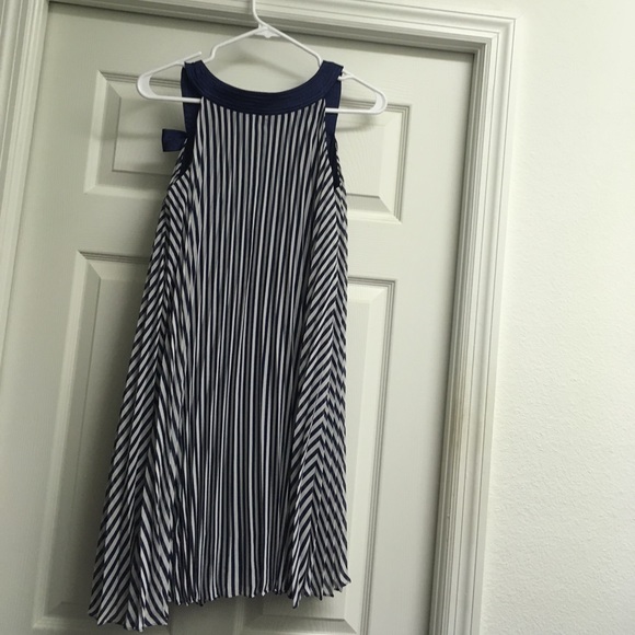 Fun Cocktail Dress! - Picture 2 of 3