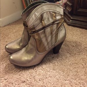 Metallic BC brand boots