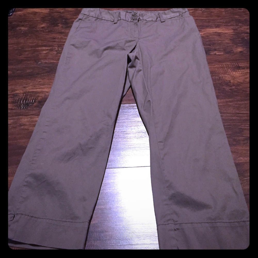 Ann Taylor Loft Capris