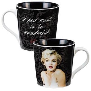 🆕Marilyn Monroe Mug 💋New! Still in box!
