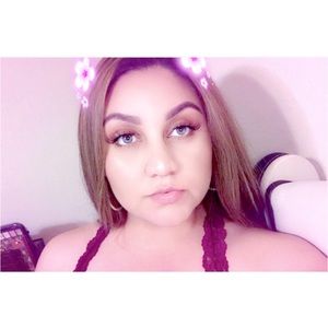 Meet your Posher, Adriana