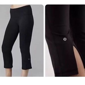 Lululemon Gather&Crow Crop Black Full On Luon