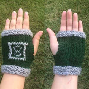 Hand knitted Harry Potter Slytherin gloves