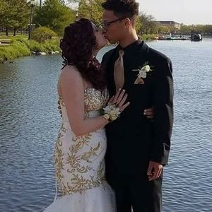 Meet your Posher, Dante