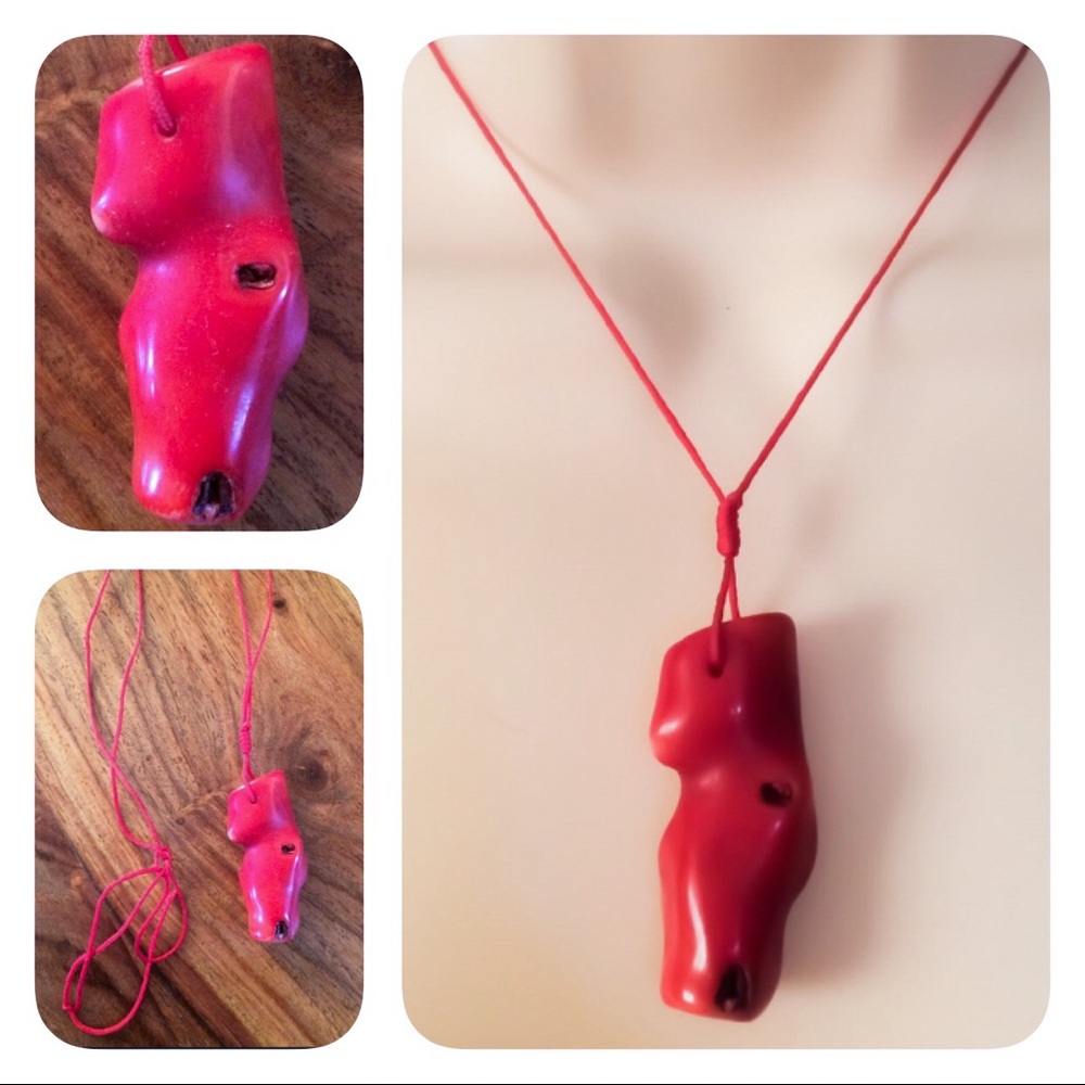 CHINESE RED CORAL NECKLACE