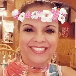 Meet your Posher, Gloria