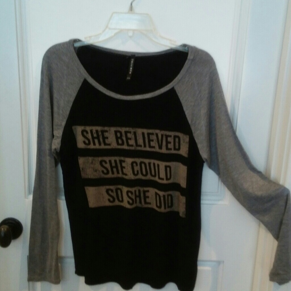 Graphic tee EUC once