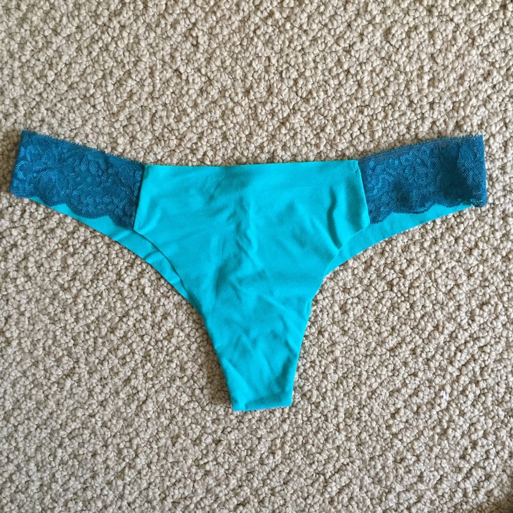 NWOT Victoria's Secret Pink Thong