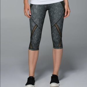 Lululemon cool to street crop