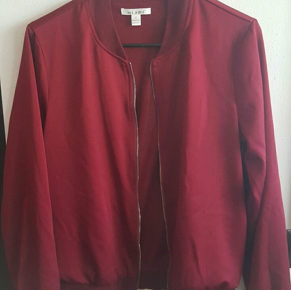 Red Bomber - Picture 1 of 3