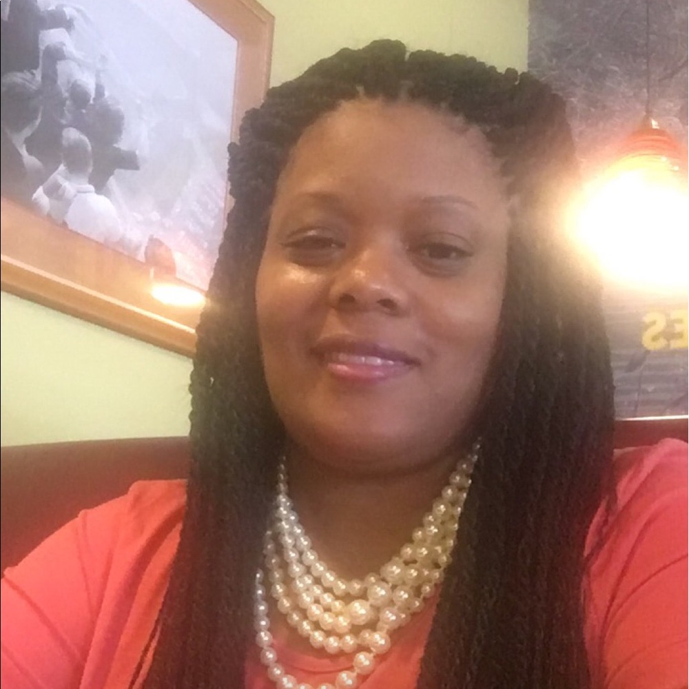 Meet your Posher, Erika