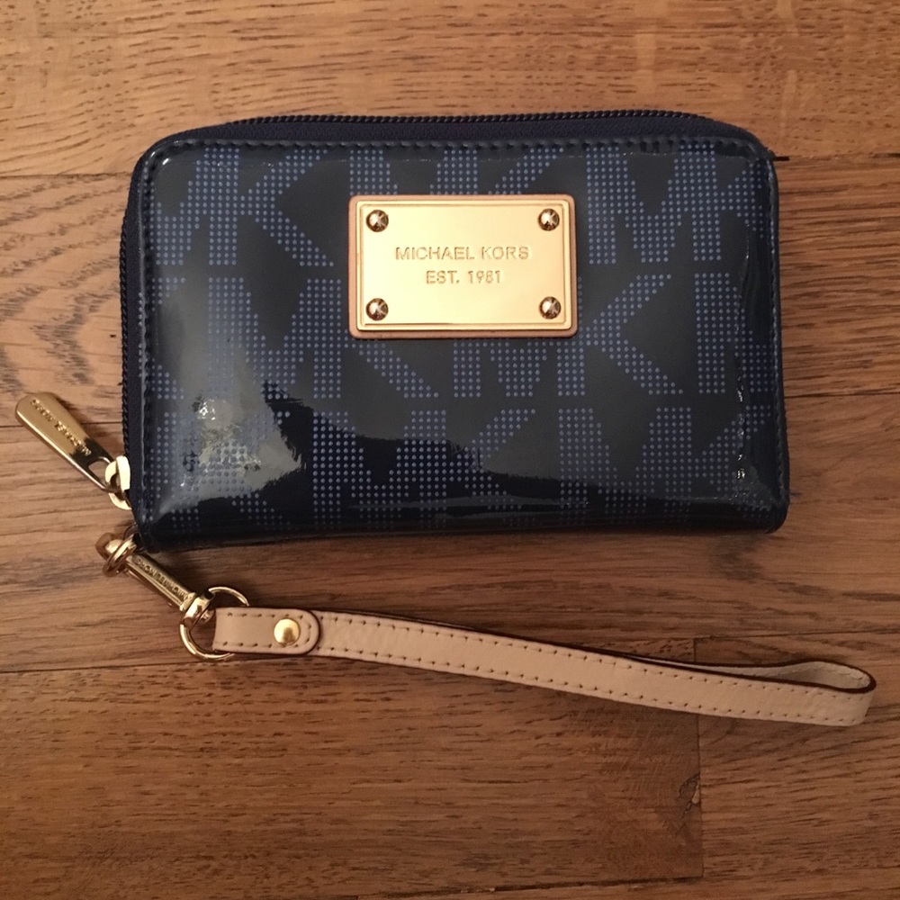 Michael Kors Navy wallet