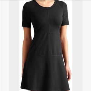 NWOT Athleta En Route dress