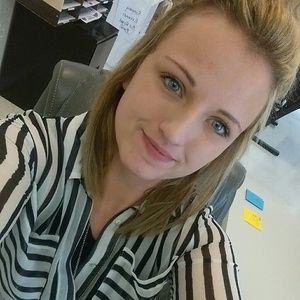 Meet your Posher, Kelsey