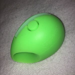 Green "Egg Beats" iPhone Speaker And Stand