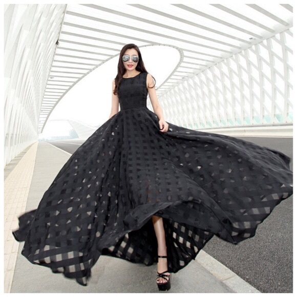 Black Basket Weave Full Swing Skirt Dress - Picture 3 of 6