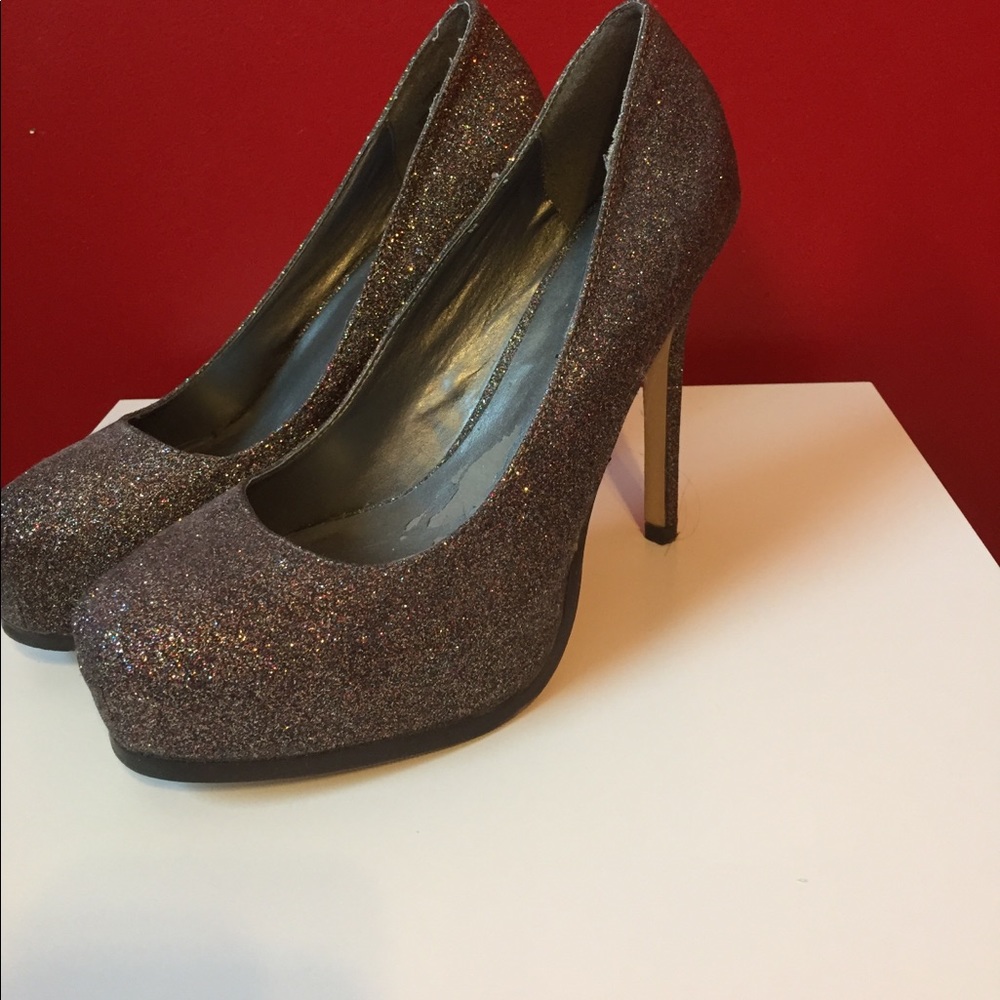 Multi-color glitter heels