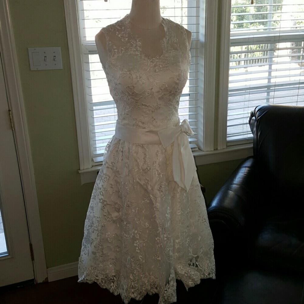 White lace dress