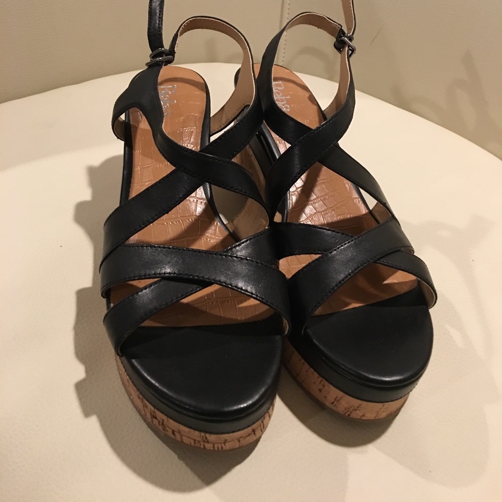 Brand new REBA black platform sandals size 9