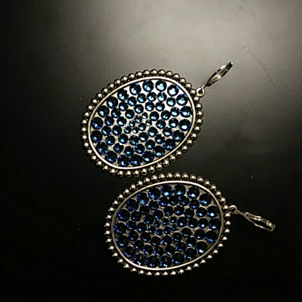 Great pair of bangle earrings
