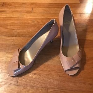 Stuart Weitzman bow over pump