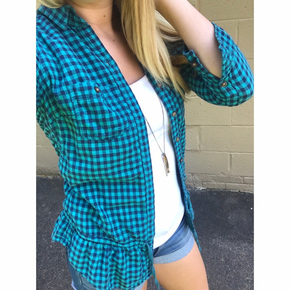 Hollister co XS blue plaid shirt