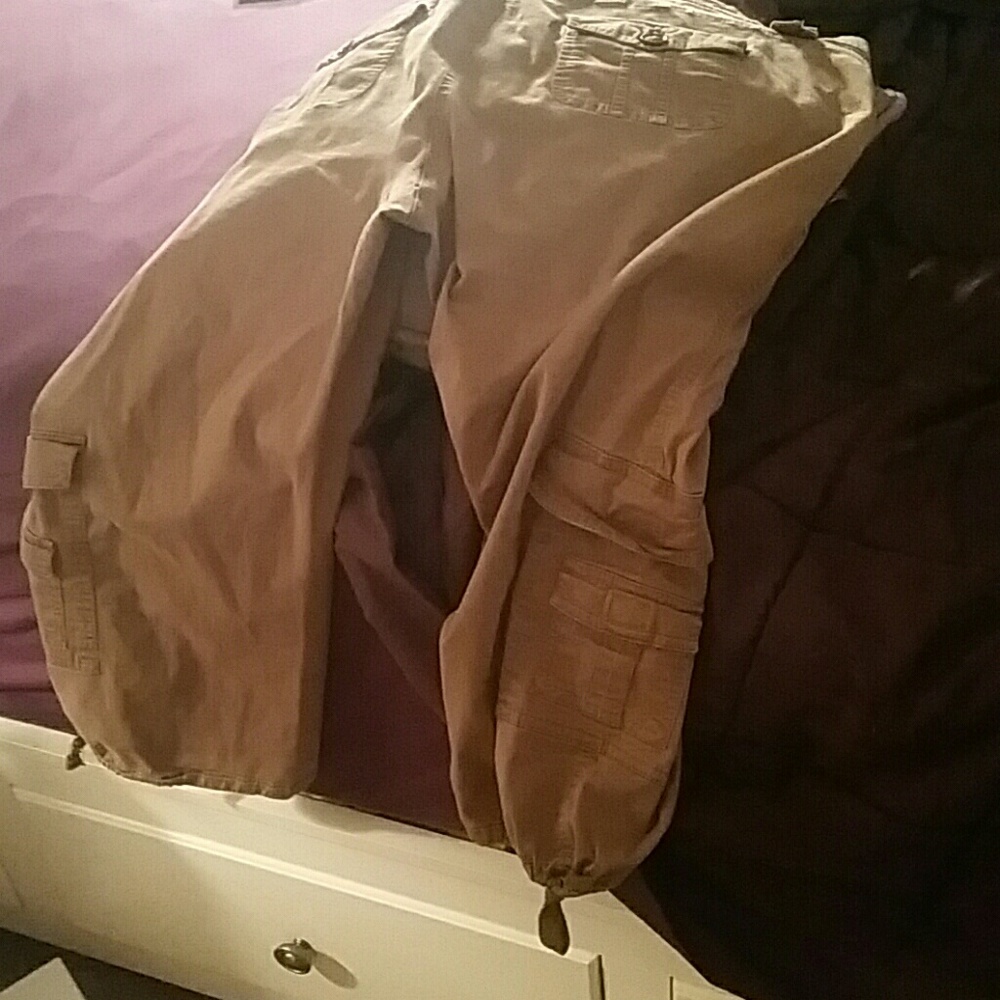 Pants - Picture 3 of 4