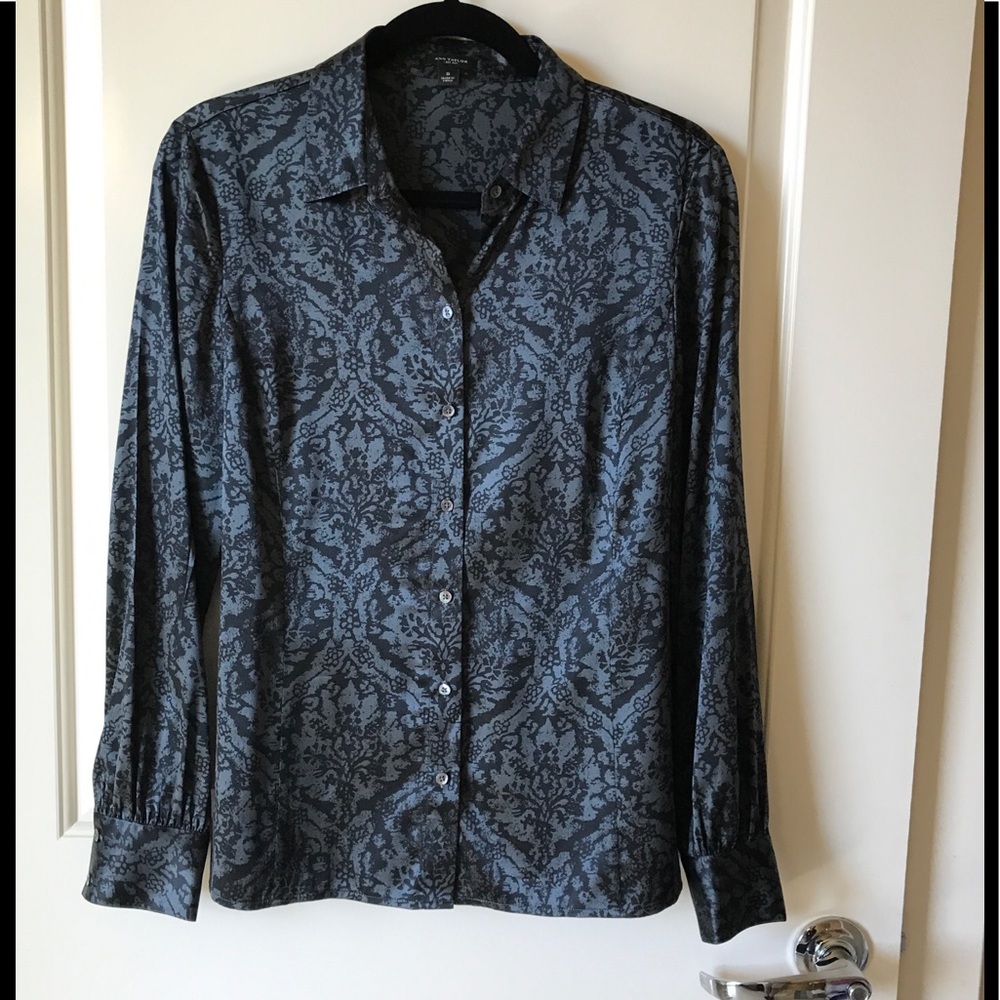 Ann Taylor stretch silk printed blouse
